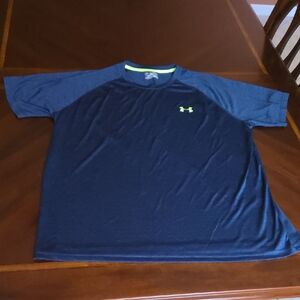 Under Armour Men's Tee with Lime Logo ❤